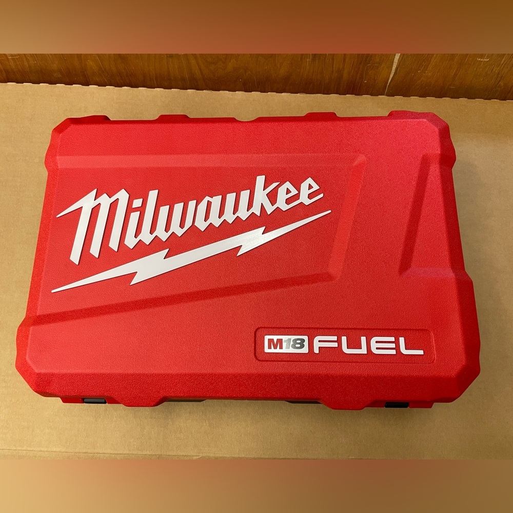 MILWAUKEE M18 FUEL 3697-22
EMPTY CASE NO TOOLS INCLUDED!!
